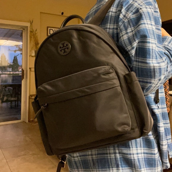 New, authentic nylon tory burch black backpack  883668 - Picture 12 of 12